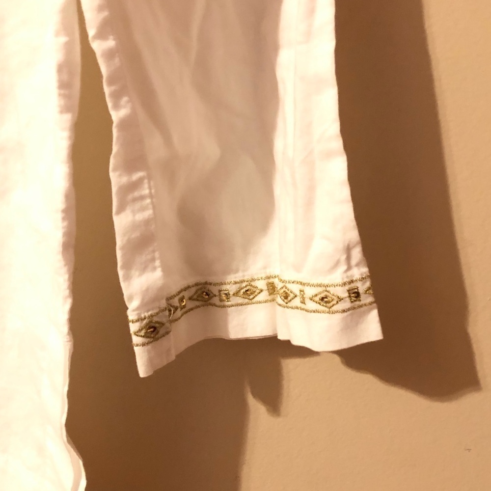 ⭐️ Jones New York Embroidered Top - Picture 2 of 6
